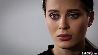 Lana Rhoades Đầu Hàng Sự Thống Trị Của Anh Trai Kế Trong Một Video Nóng Bỏng.