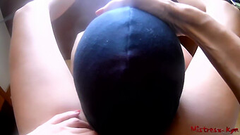 Mistress Kym과 함께하는 궁극적인 쾌감을 이 Pov Cunnilingus 비디오에서 경험하세요