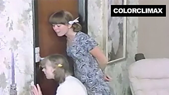 Avrupa'Lı Genç Fahişelerin Retro Hardcore Videodaki Şanslı Üçlüsü