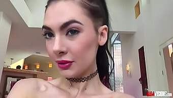 Marley Brinx'In Anal Macerası: Sert Bir Genç Oyuncak Oyunu