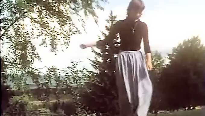 Clasic Suedez Cu Subtitrare În Engleză: Scena De Futai Cu Pumnul Vintage A Lui Tommy Pistol