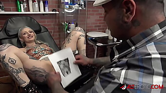 River Dawn Ink Recibe Una Mamada Después De Tener Un Tatuaje De Coño