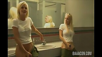 Jesse Jane Ve Riley Steele Ile Banyoda Üçlü Eğlence